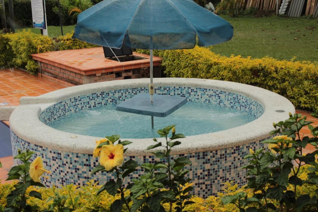 Finca Hotel El Diamante Calarca Exterior photo